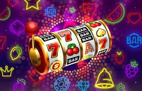 apk 21 casino games displayed on a mobile phone screen in the Philippines